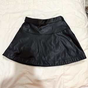 Crewcuts Black faux leather Mini Skirt sz 2 girls BU357